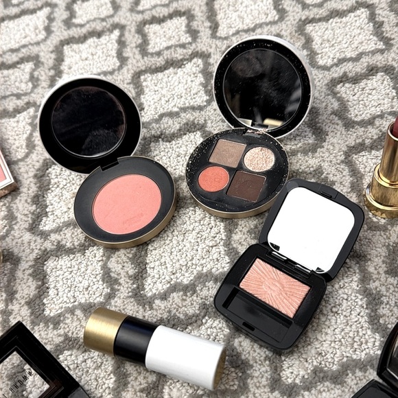 Expensive dior hermes chanel Sisley bobbi brown makeup - Picture 3 of 7